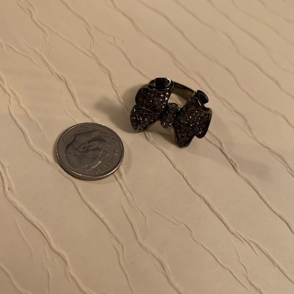 Gunmetal Bow Ring - Picture 3 of 3
